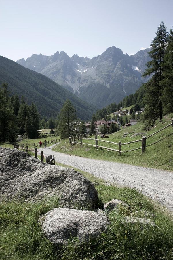 Alpengasthof Crusch Alba Ed Alvetern, S-Charl Scuol Dış mekan fotoğraf